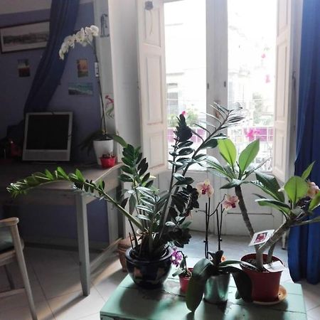 נאפולי Joyfull Home In The Historical Center מראה חיצוני תמונה
