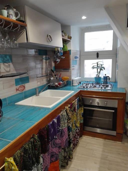נאפולי Joyfull Home In The Historical Center מראה חיצוני תמונה
