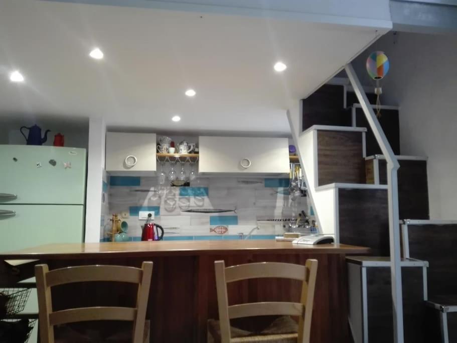 נאפולי Joyfull Home In The Historical Center מראה חיצוני תמונה